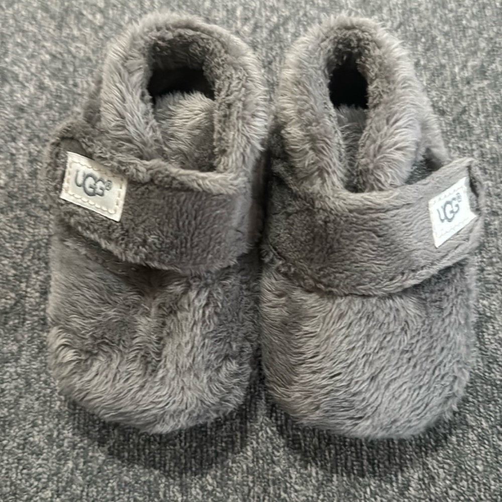 Baby Uggs Size 0/1